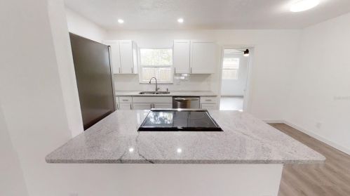 5616 87th Ave, Pinellas Park, FL 33782-5036