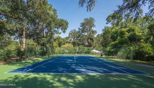 43 Petigru Dr, Beaufort, SC 29902-5288