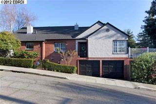 2 Selkirk St, Oakland, CA 94619-1626