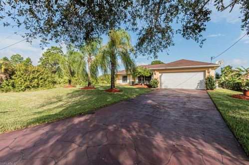 3710 19th St, Lehigh Acres, FL 33976-3317