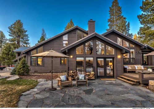 11115 Palisades Dr, Truckee CA 96161-3121 exterior