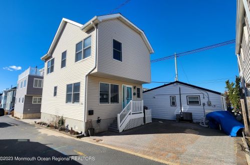 14 Bay Way, Lavallette NJ  08735-1905 exterior