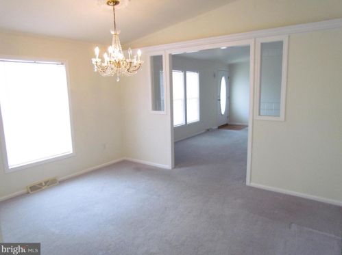 402 Moore Pl, Dover DE  19901-1359 exterior