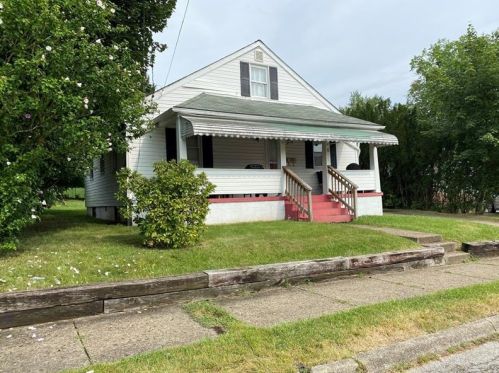 641 John St, New Castle, PA 16101-4222
