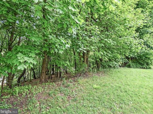 848 Davis Ave, Primrose PA 17901-1514 exterior