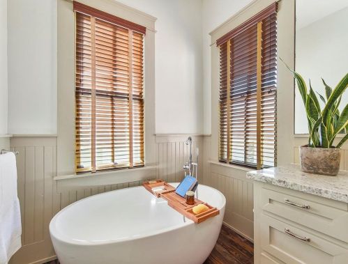 1509 Mechanic St, Galveston TX 77550-2531 exterior