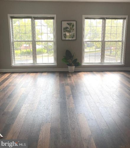 14705 Potomac Branch Dr, Woodbridge VA  22191-4023 exterior