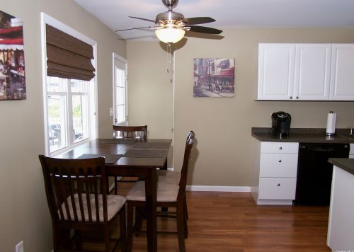 16 Avondale Dr, South Setauket NY  11720-2836 exterior