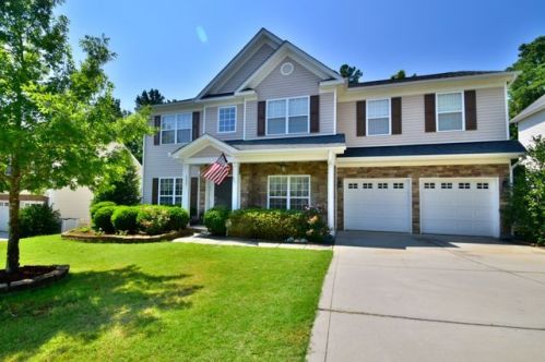 4827 Annelise Dr, Harrisburg NC  28075-7649 exterior
