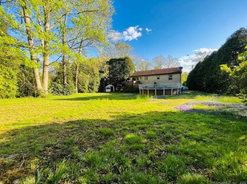 34 Collelo Ave, Moosup, CT 06354-1905