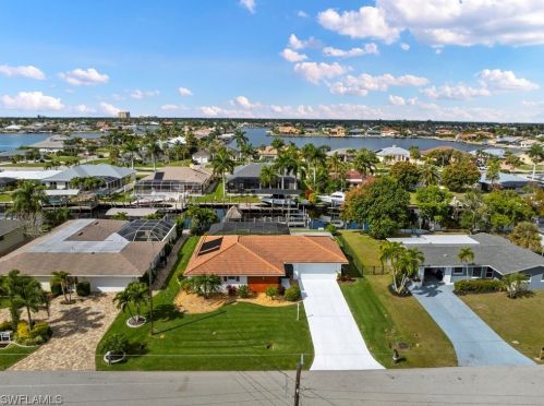 5244 3rd Ave, Cape Coral, FL 33914-7120