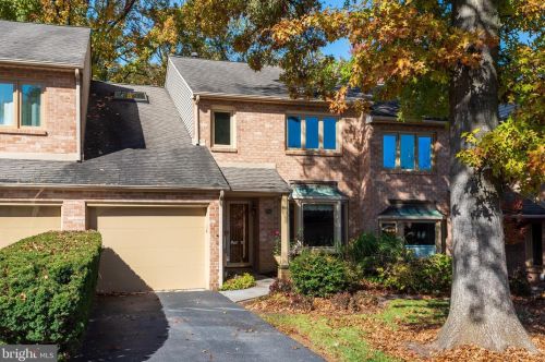 50 Treaty Dr, Wayne, PA