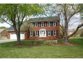 3018 Tradd Dr, Harrisburg, NC 28075-9627