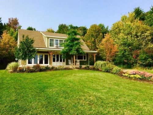 6438 Hillcrest Dr, Mayville, NY 14757-9513