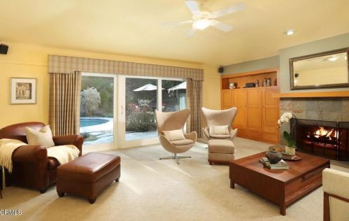 5679 Bramblewood Rd, La Canada, CA 91011-1822