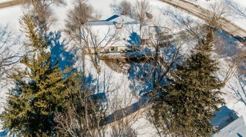 1095 Sunnycrest Dr, Waukesha, WI 53186-5441