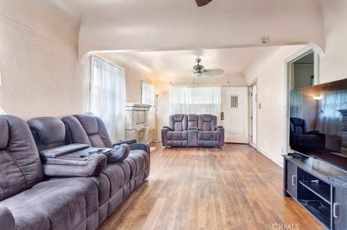 4627 Pine St, Pico Rivera CA  90660-2261 exterior