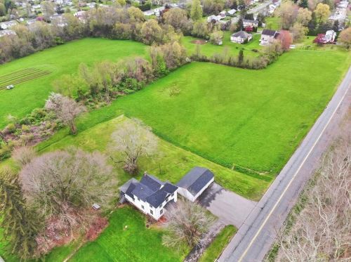 322 Ridgewood Rd, Middletown CT  06457-1949 exterior