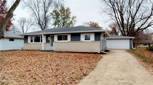 613 Lawrence Dr, Ankeny, IA 50021-3230