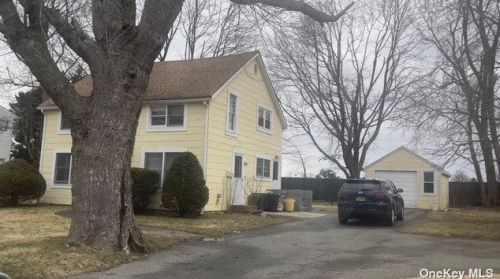 200 Harrison Ave, Bethpage, NY 11714-3512
