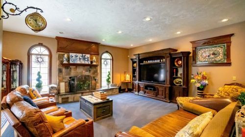 115 Doctor Ln, Renfrew PA  16053-8421 exterior