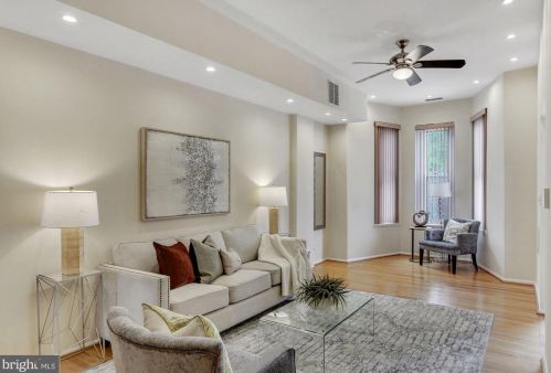 1823 9th St, Washington, DC 20018-1001