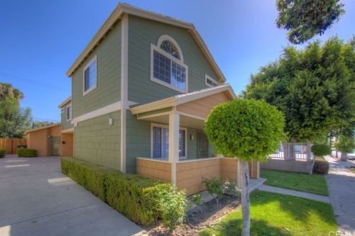 45 Louise St, Long Beach, CA 90805-5226