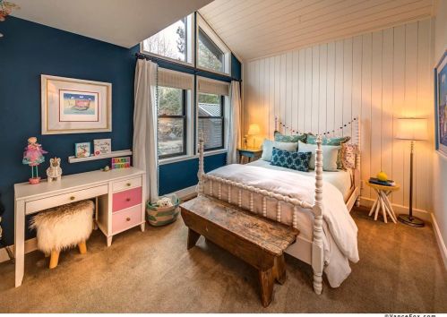 11115 Palisades Dr, Truckee CA 96161-3121 exterior