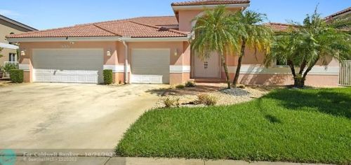 935 201st Ave, Hollywood, FL 33029-3436