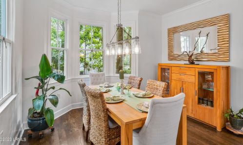 121 Bartram Dr, Beaufort SC  29902-5700 exterior