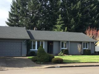 1356 Spyglass Ct, Salem, OR 97306-2460