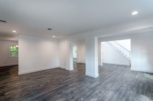 18 Raynor Rd, Panamoka NY  11961-1904 exterior