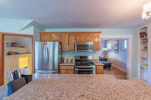 1611 Chelton Ave, Pittsburgh PA  15226-2435 exterior