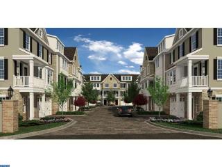 1067 Lancaster Ave, Berwyn, PA 19312-1242