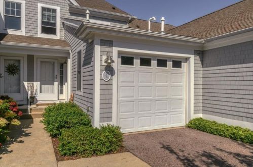 55 Topsail Dr, Tiverton RI  02878-4268 exterior