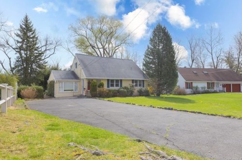 3 Jennifer Ln, Hartsdale, NY 10530-1208