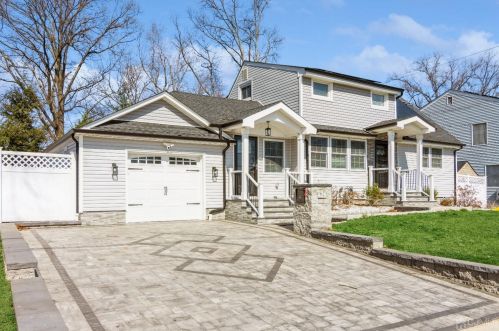 62 Clark Pl, Avenel, NJ 07001-1504