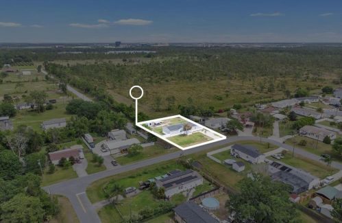 3692 Silver Lake Dr, Kissimmee, FL 34744-9464