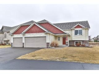 4937 159th St, Lino Lakes, MN 55038-8548