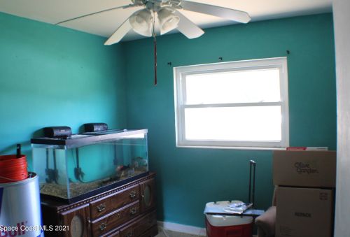 135 Moore Ave, Merritt Island, FL 32952-4988