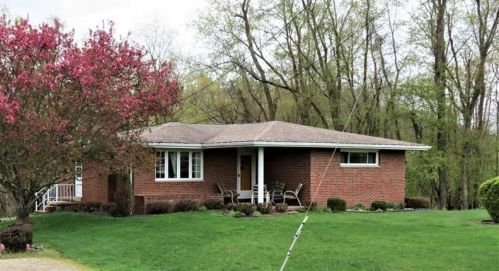 834 Fayette City Rd, Fayette City, PA 15438-1233