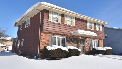 11042 Florist Ave, Milwaukee, WI 11044-2429