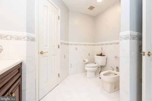 1700 Morgan Ln, Collegeville PA  19426-2859 exterior