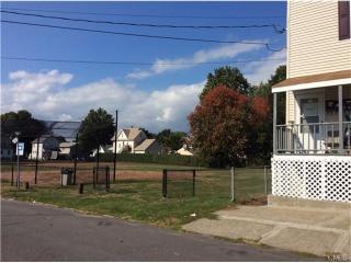 202 Avo St, Stratford CT  06615-6200 exterior