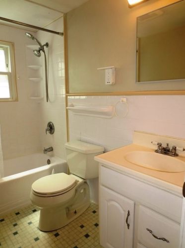 6 Baker St, Halifax MA  02338-1120 exterior