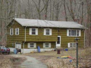 1072 Pequot Trl, Stonington, CT 06378-1919
