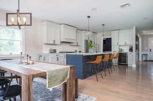 20 Cedar Rd, Elwood NY  11731-4636 exterior