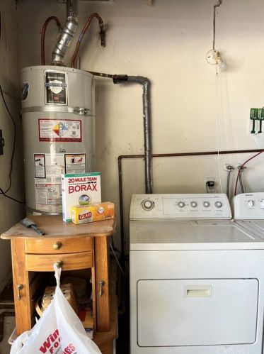 15732 Valeport Ave, Lancaster CA  93535-7091 exterior