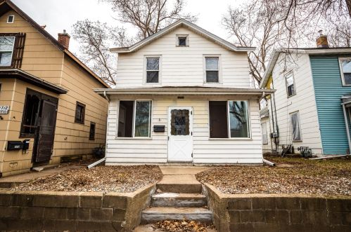 1708 Market St, La Crosse, WI 54601-4912