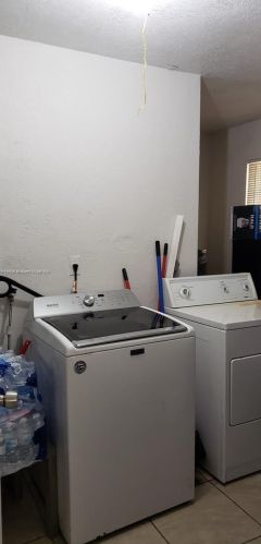 6801 21st St, Hollywood FL  33023-2711 exterior